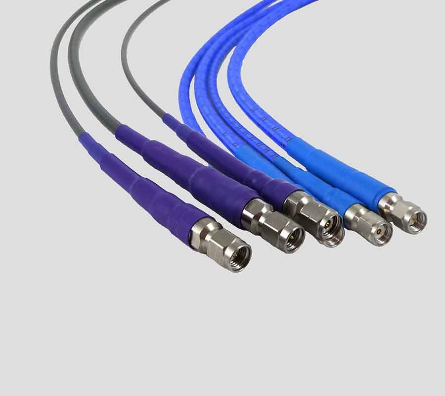 柔性穩(wěn)幅穩相電(dian)纜組件